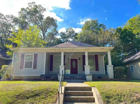 2215 Wood St, Texarkana, TX 75501