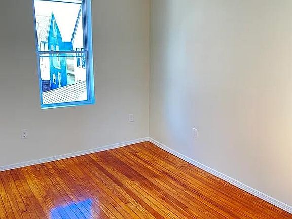 4th image of 1008 74th St #1