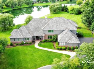 740 Schaffer Ln, North Barrington, IL 60010