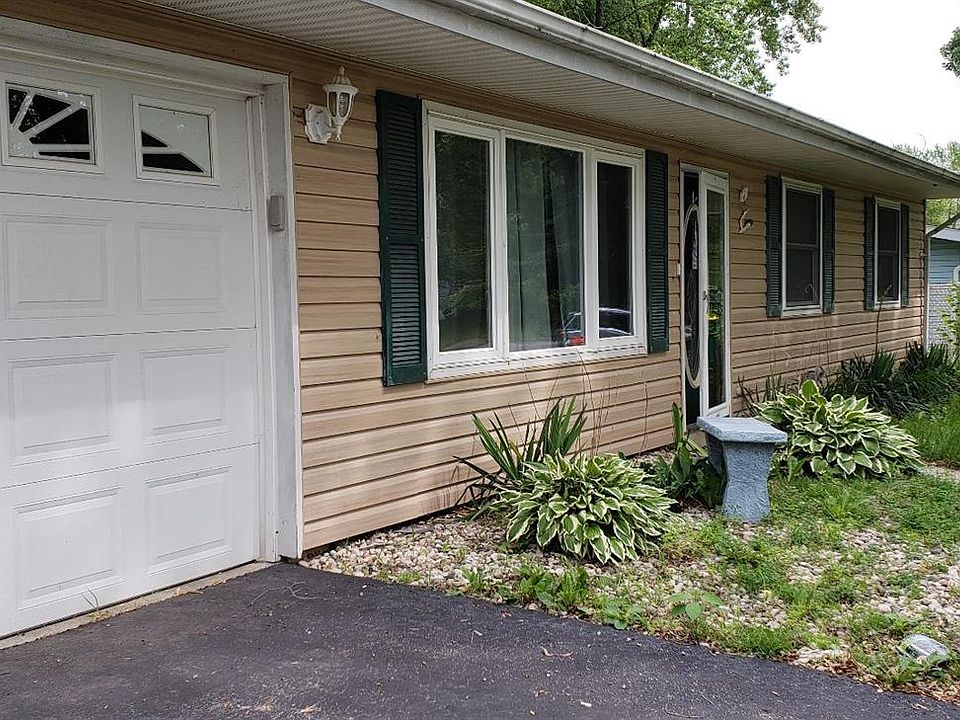 2nd image of 547 McCool Rd