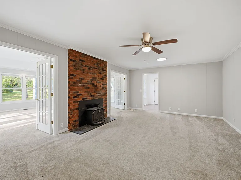 6406 Fischer Ct — Photo 9