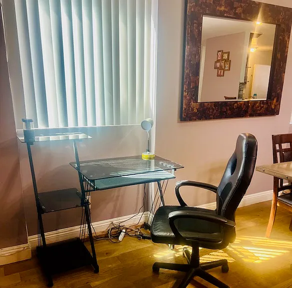 The Home has 4 dedicated Work spaces. There are 2 desks on the 1st floor, 1 desk on the 2nd floor in Hallway area and 1 desk in the Master Bedroom. Desk chairs, Hi-speed WiFi and Printer available. WiFi code is in the Guest book.