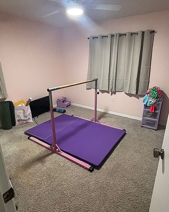 Guest bedroom
