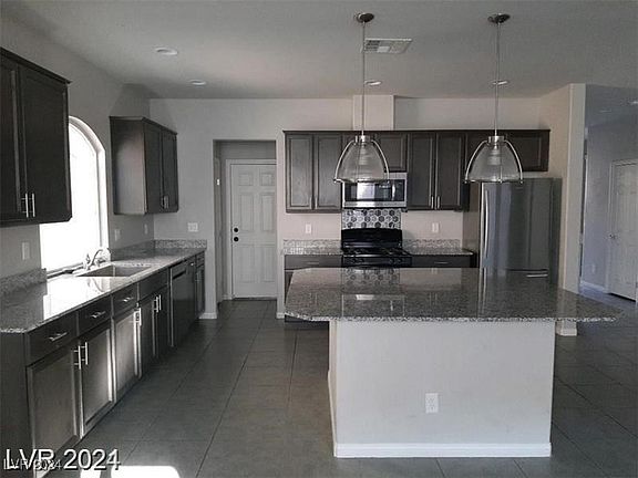 5th image of 7289 Mer Soliel Ct
