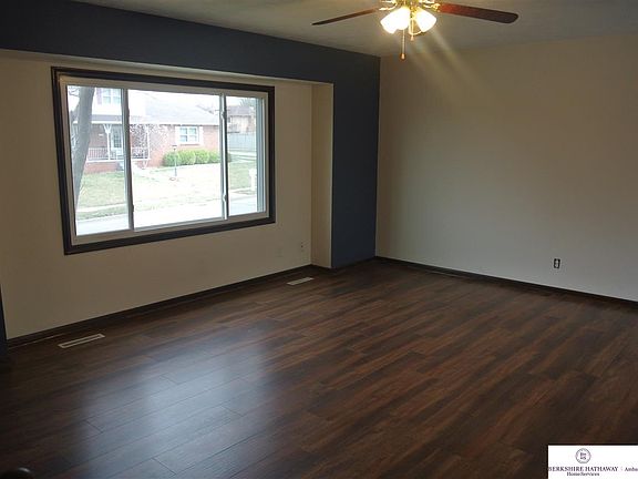 5th image of 11614 S 35th St