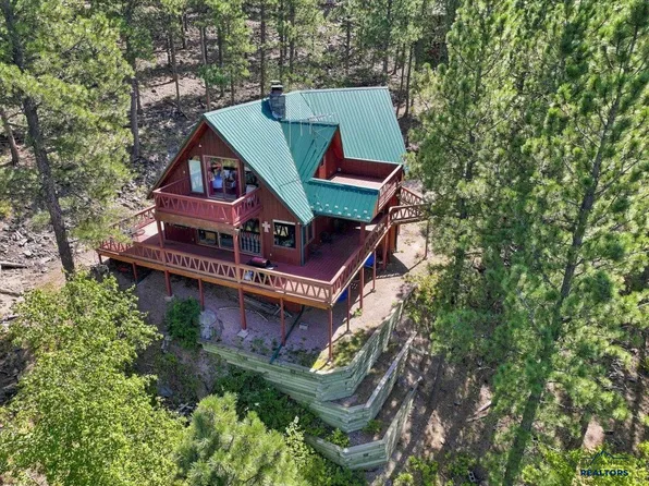 230 Matterhorn Dr, Rapid City, SD 57702