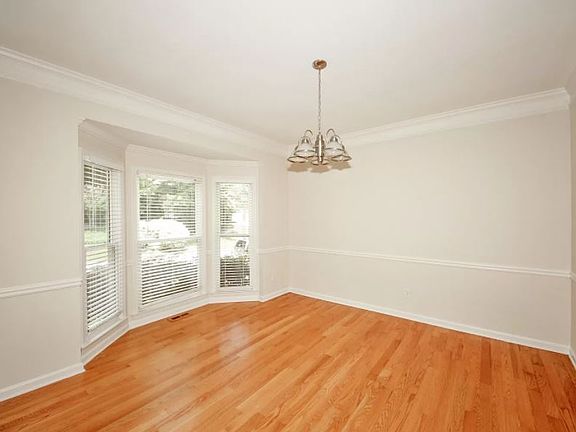 2nd image of 705 River Cove Dr