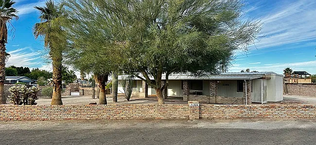 2 bed, 921 sqft, $1,275 — Photo 2