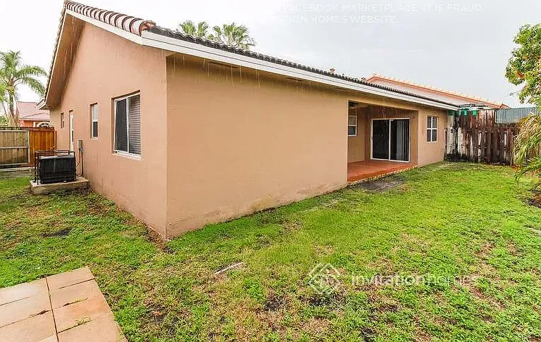 8723 NW 142nd Ln — Photo 29