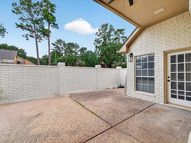 14303 Reissen Ln — Photo 47