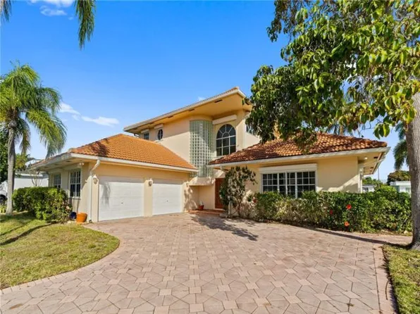 2671 NE 22nd Ct, Pompano Beach, FL 33062