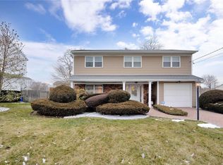 1120 7th St, West Babylon, NY 11704