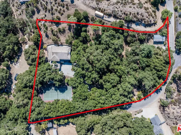 730 Crater Camp Dr, Calabasas, CA 91302