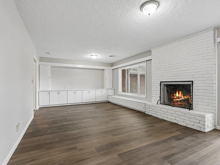 Living room 1