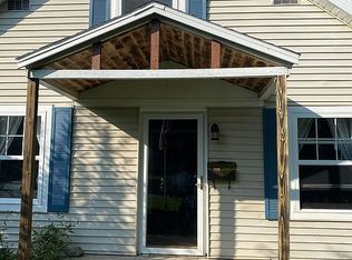 206 Wallace St, Williamston, MI 48895