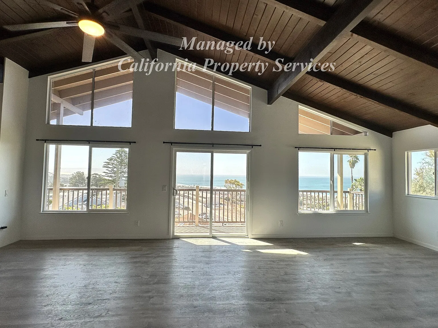 4 bed, 2.5 bath, 2500 sqft, $4,500 — Photo 3