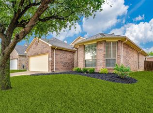 1640 Secretariat Ln, Irving, TX 75060