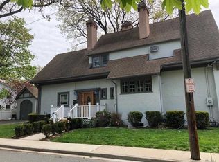 128 Park St, Woodmere, NY