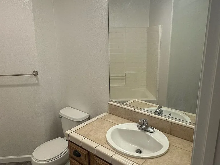 4106 W Prospect Ave — Photo 14