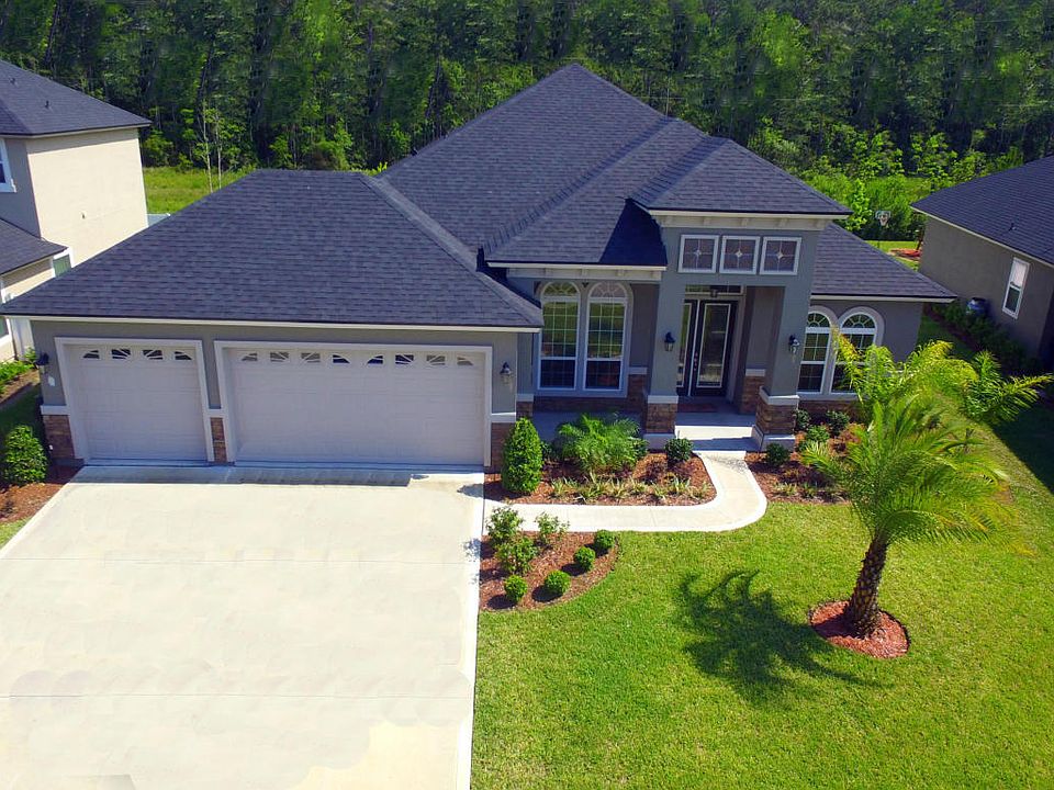 1st image of 240 Ellsworth Cir