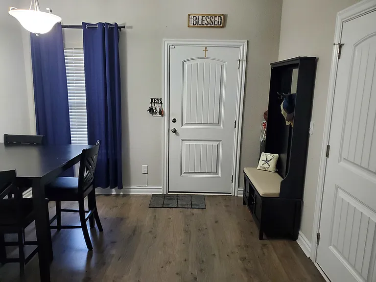 1231 Stewart St — Photo 19