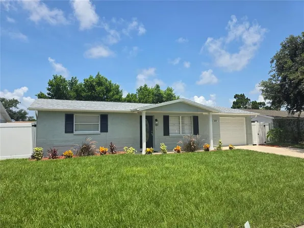 9315 Saint Regis Ln, Port Richey, FL 34668
