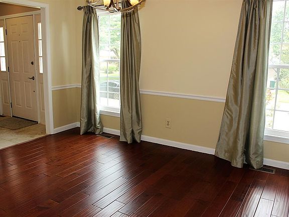 5th image of 5566 Sherwood Ct