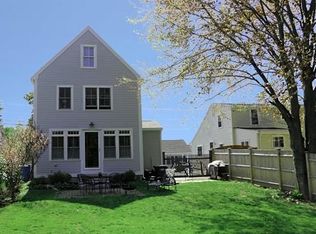 26 Johnson St, Newburyport, MA 01950