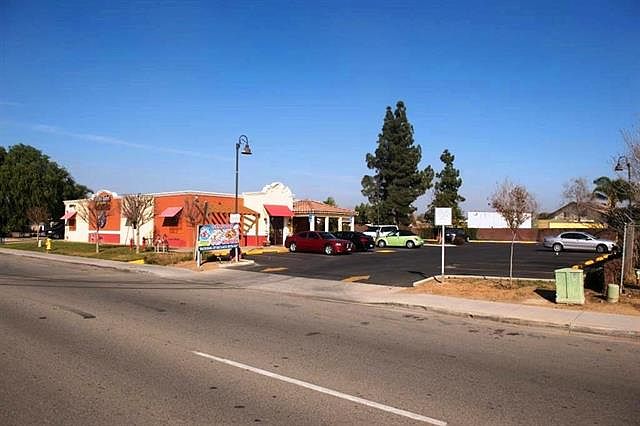 2nd image of 5054 Etiwanda Ave