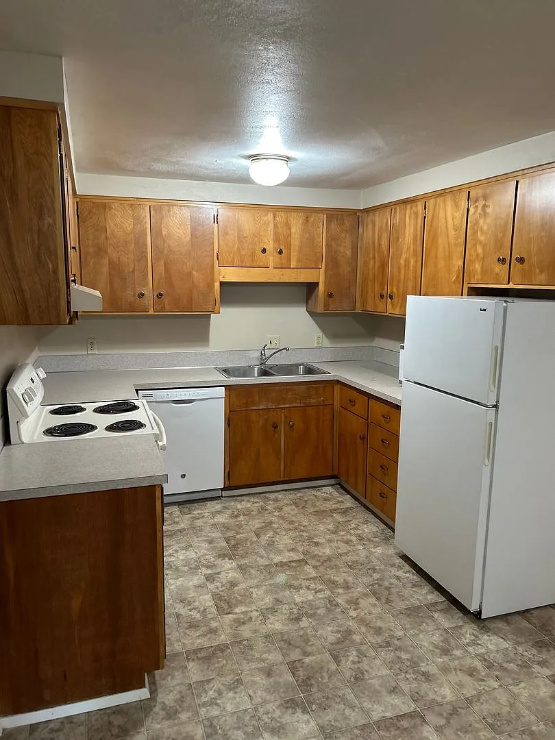 Kincaid Apts. — Photo 2
