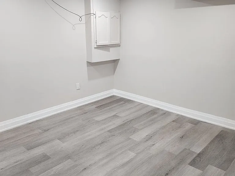 23 Hartsville Ave #BASEMENT — Photo 6