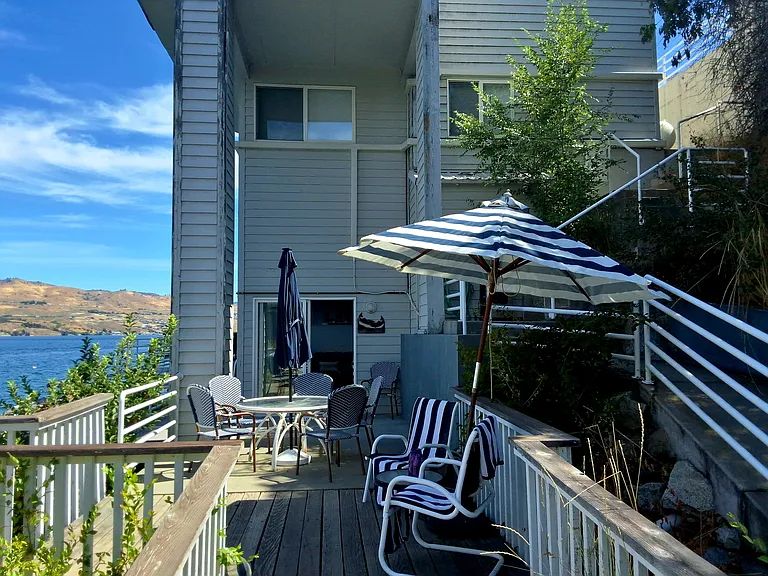 2685 S Lakeshore Rd — Photo 9