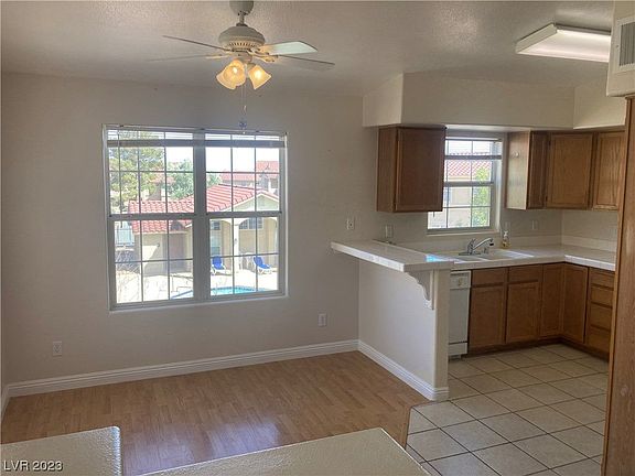 2nd image of 520 Arrowhead Trl Unit 1023