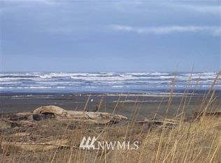 853 Ocean Shores Blvd NW, Ocean Shores, WA