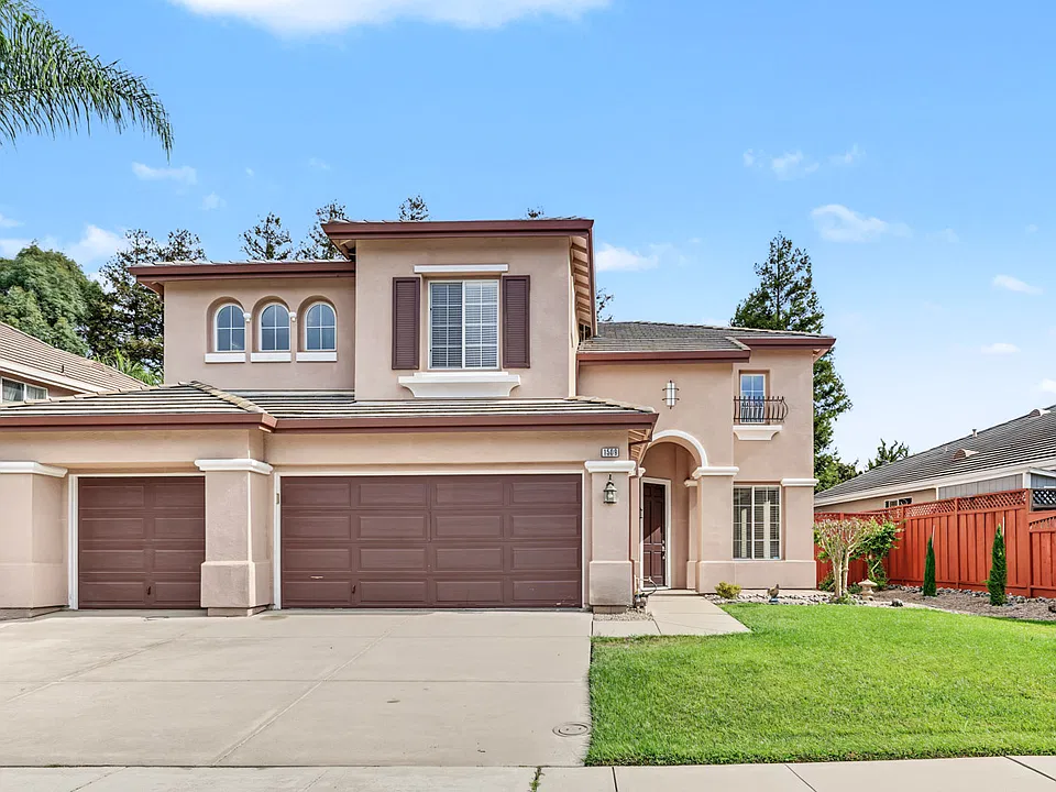 1509 Eagles Nest Ln