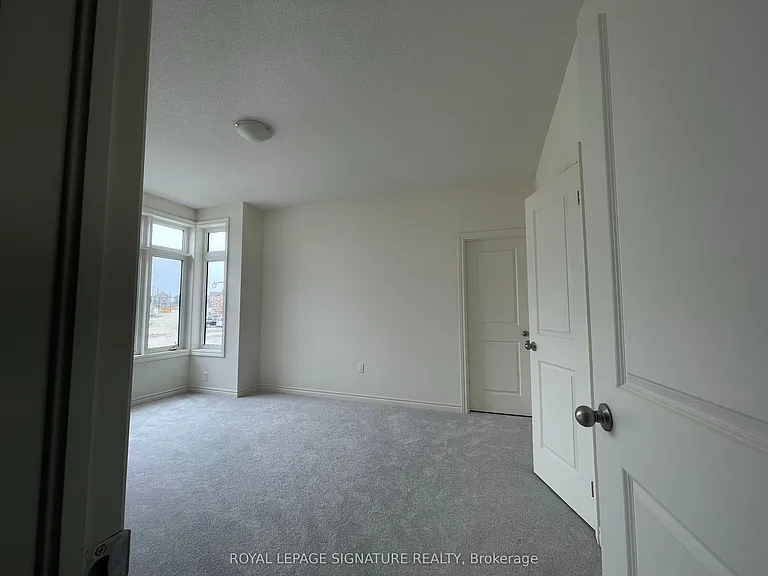 1231 Plymouth Dr — Photo 16