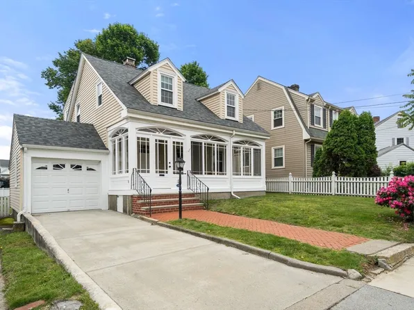 19 Banks St, Winthrop, MA 02152