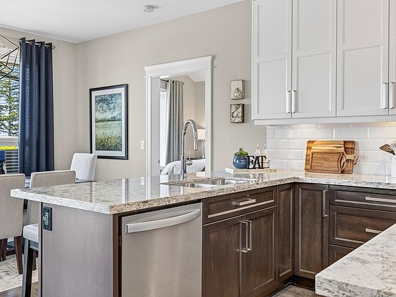 4th image of 1324 Stromdahl Pl