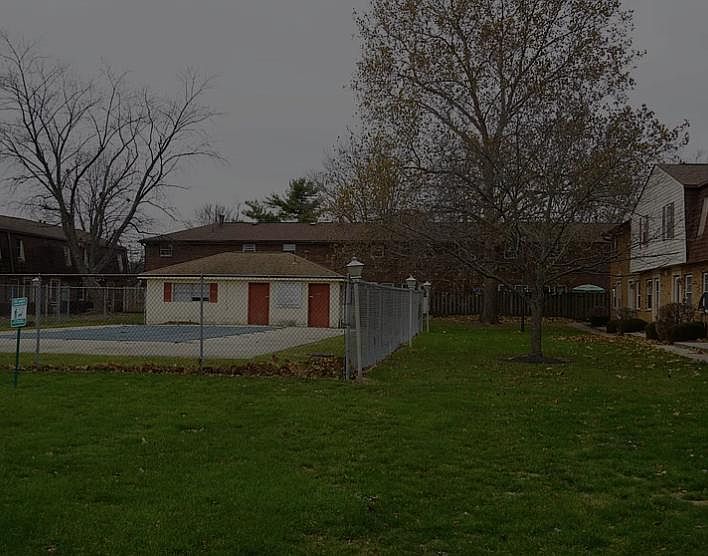 2nd image of 5726 Beechcroft Rd APT B