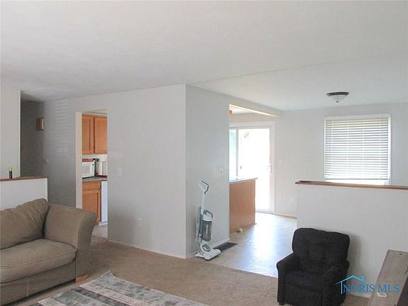 4th image of 1218 Sierra Dr
