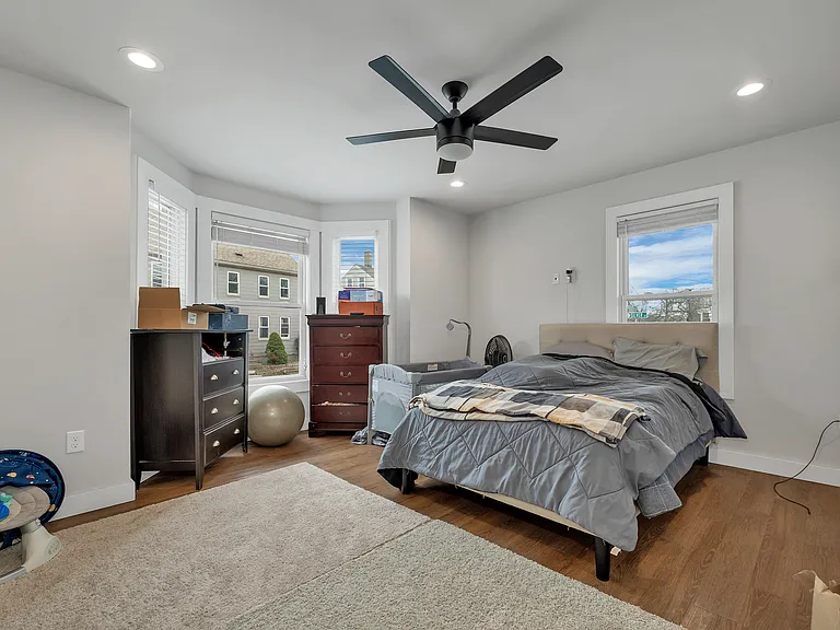 43 Franklin St — Photo 8