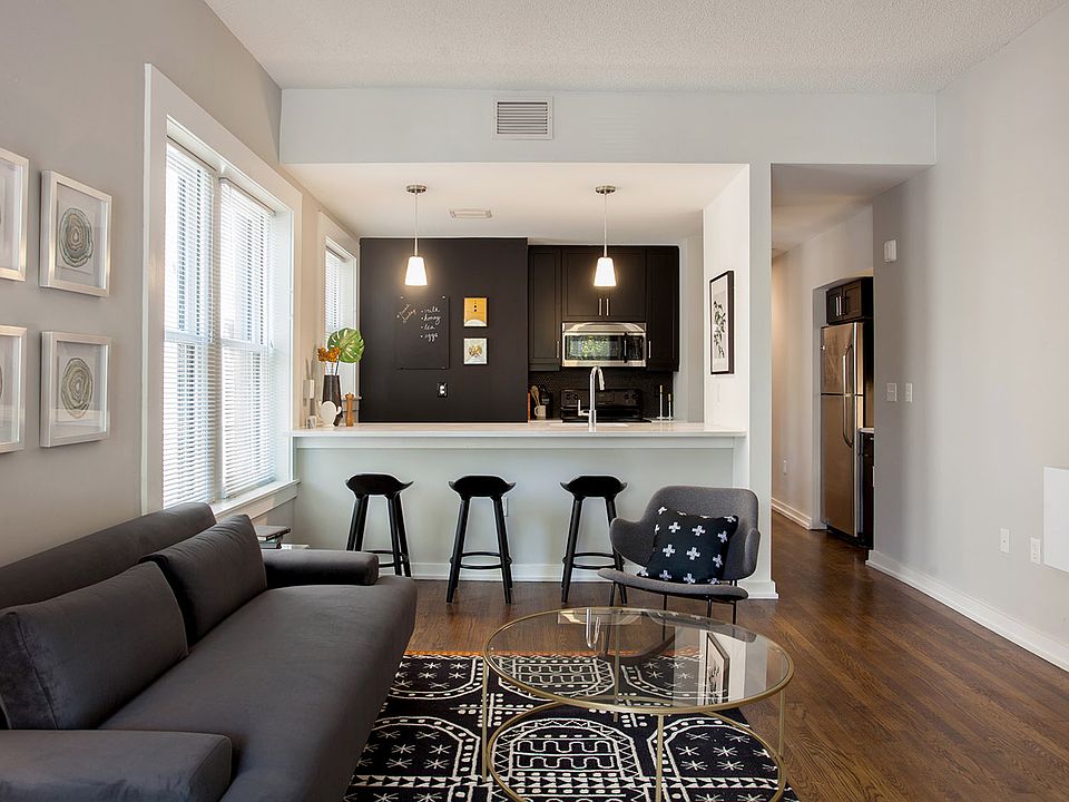 Dining/Living room