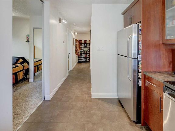 4th image of 2308 E 17b St SW #302