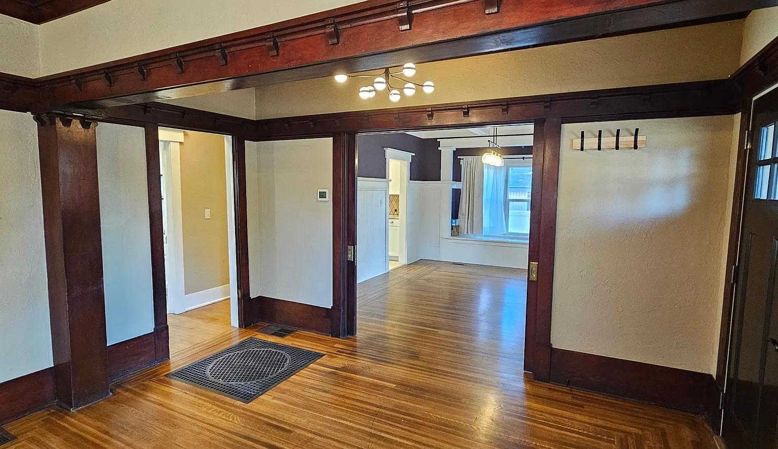 Charming 3 Bed 1 Bath Craftsman home in NE Spokane with updates — Photo 3