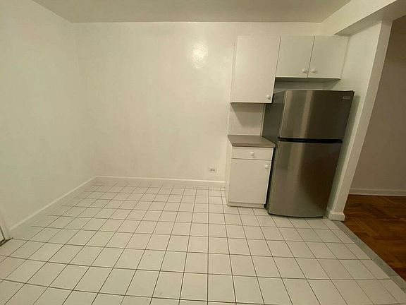 3rd image of 135-15 Hoover Ave #3N