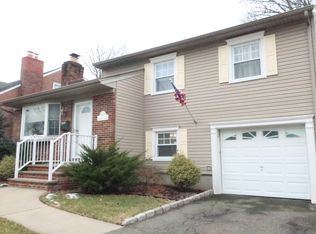 132 Charlotte Ter, Roselle Park, NJ 07204