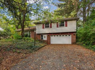 881 Asbury Rd, Cincinnati, OH 45255