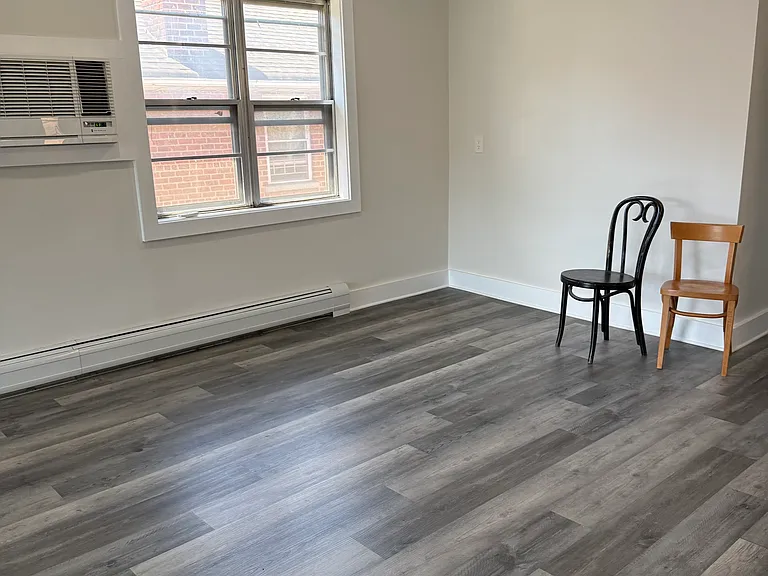 257 Graff Ave #2 — Photo 3
