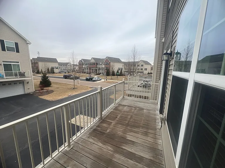 285 Lakeshore Dr — Photo 13