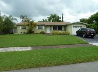 8900 SW 198th Ter, Cutler Bay, FL 33157